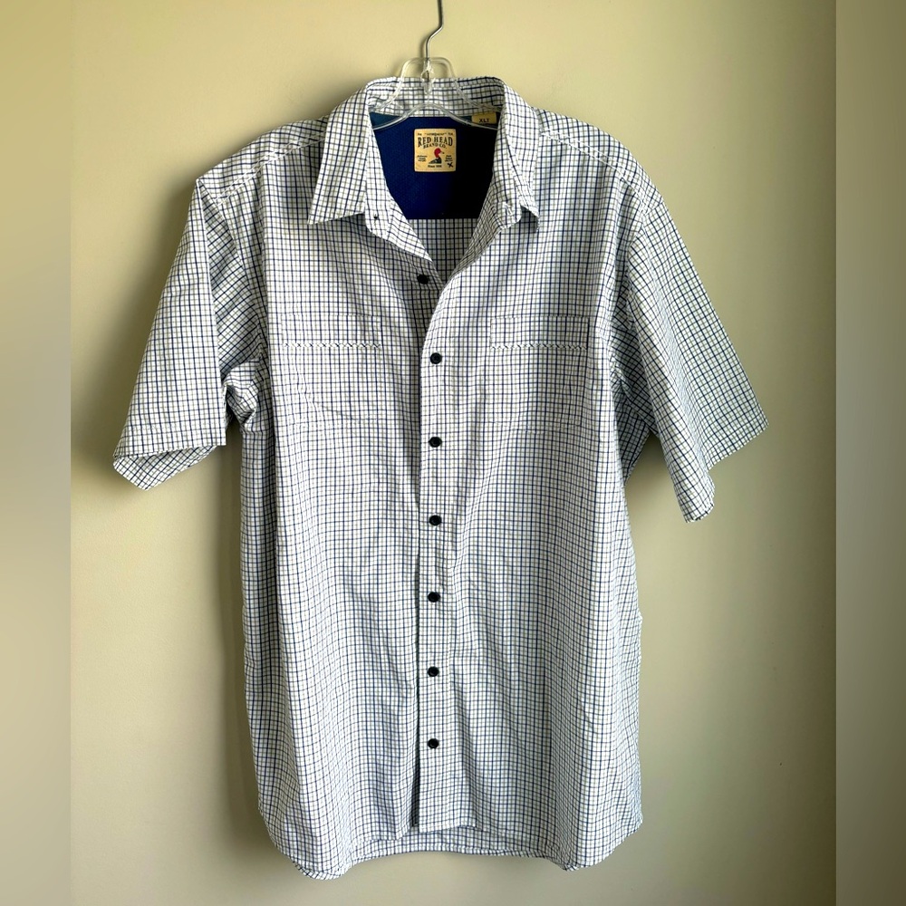 RedHead men’s short sleeve button up shirt in XL Tall.  No sign of wear.